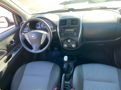 Imagem 10 de 11 de Nissan/ March 1.6 Sv 2017 Completo