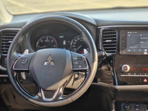 Mitsubishi Outlander 2.2 MIVEC DI-D DIESEL HPE-S AWD AUTOMÁTICO