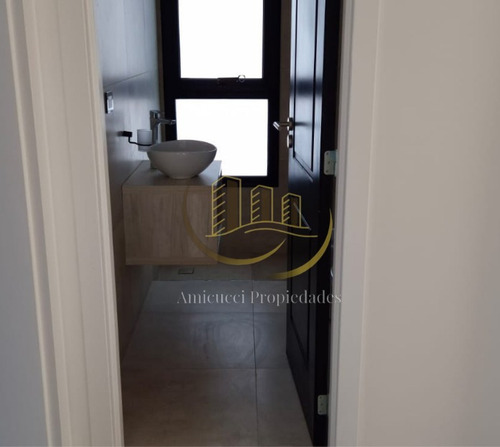 Casa De 4 Ambientes A Estrenar, En El Barrio Privado San Sebastian. Pilar. Consultar Financiacion