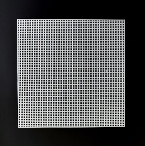 60KB 2001 null null null null null null null 1 2003 null I6Uv26S5tbMcdM