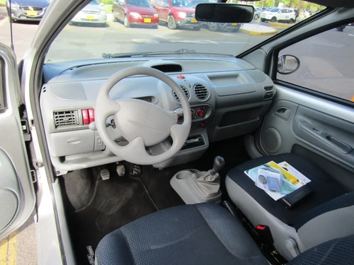 Imagen 10 de 14 de Renault Twingo 1.2 Dynamique Plus