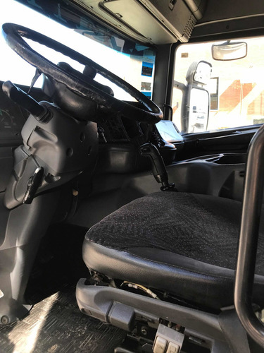Imagen 6 de 10 de Scania 330 2006 114