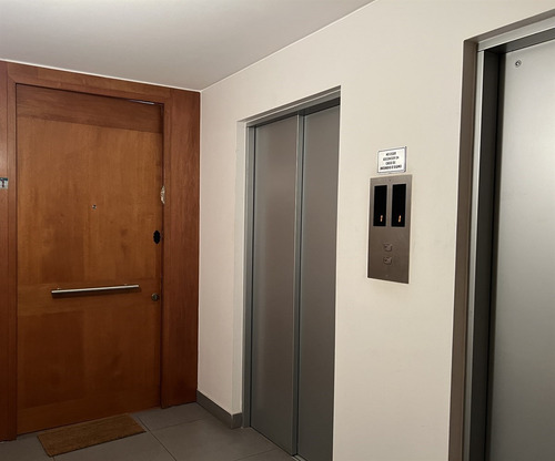 Departamento En Venta De 4 Dorm. En Viña Del Mar