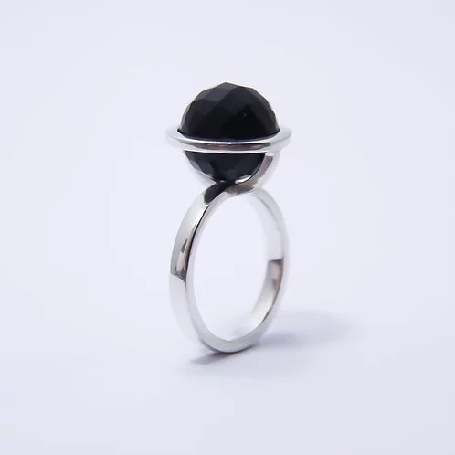 Anel Com Obsidiana Negra Natural Em Prata 950