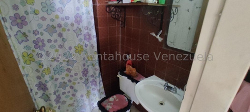 Imagen 10 de 30 de * Apartamentos En Venta * Zona Este Barquisimeto Lara Codigo # 23-16461 Mas Informacion :: 412 - 1498654 , Katty Vasquez Rentahouse Co.