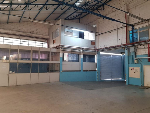 Excelente Galpão Em Terreno Com 3.500 M², - Ga0005