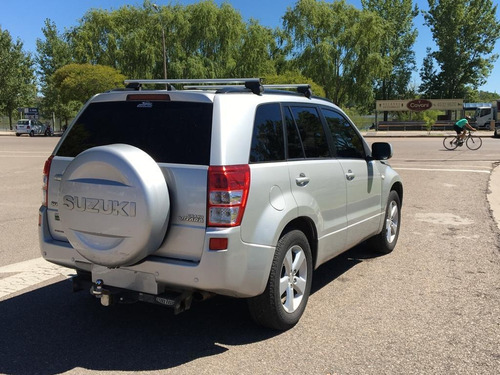 Suzuki Grand Vitara 2.4 Jiii 2010