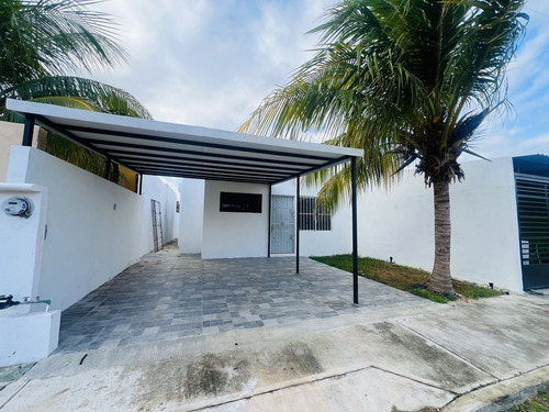 Casa En Venta En Ciudad Caucel Remodelada Con 2 Habitaciones Y 2 Baños