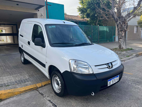 Imagen 5 de 21 de Peugeot Partner 2020 1.6 Hdi Confort