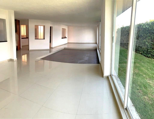 Casa En Venta Con Seguridad En Ciudad Satélite, Naucalpan De