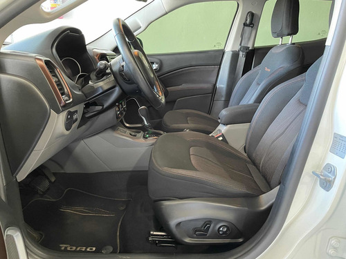 Imagem 7 de 9 de Fiat Toro 2019 2.4 Volcano 16v Flex 4x2 Aut. 4p