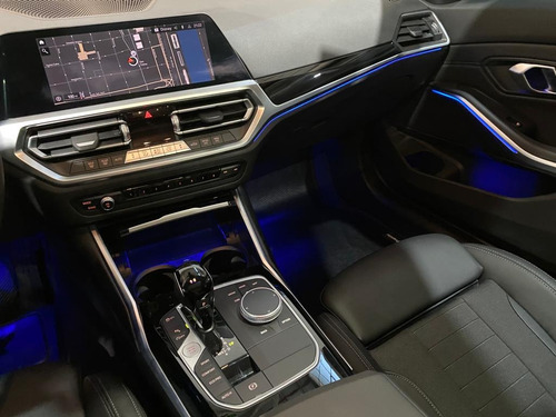 BMW Serie 3 3.0 330i Sedan Sport Line 252cv