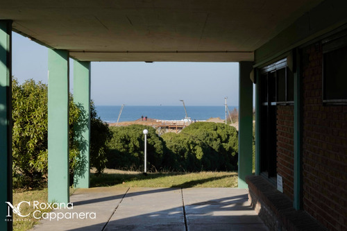 Departamento De 2 Ambinetes En Venta En Valeria Del Mar En Un Predio De 13.000 Metros Casi Sobre La Playa