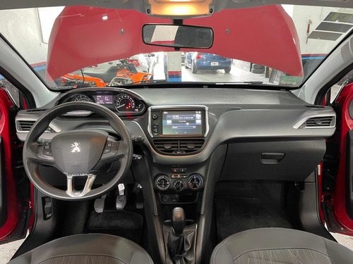 Imagen 16 de 25 de Peugeot 208 2016 1.6 Allure Touchscreen