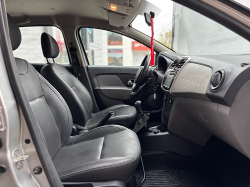 Renault Logan 1.6 Privilege Plus 105cv