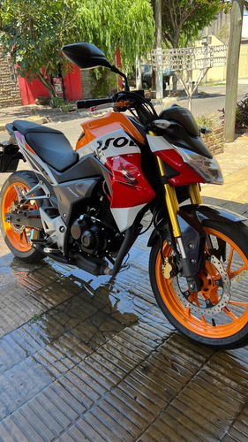 Imagen 22 de 22 de Honda Repsol 190