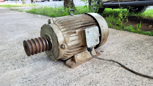 Motor Trifásico 20hp Electromac 1400 Rpm Industrial (Usado)