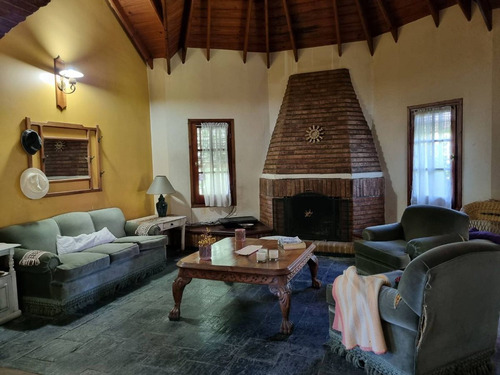 Casa En Arturo Illia 1068