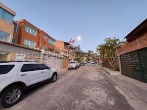 Imagen 1 de 30 de #22-23728 Elegante Casa En Alto Hatillo