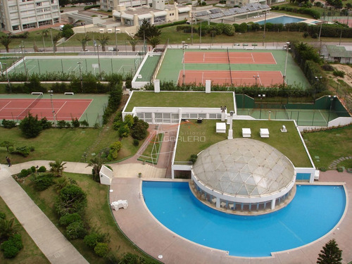 Imagen 8 de 10 de Apartamento En Alquiler De Temporada, Con Terraza, Cochera Y Servicios A Media Cuadra Del Mar