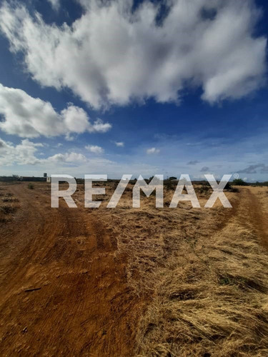 Terreno Con Vista A La Montaña, Ideal Para Proyecto Recreacional, Agrónomo O Residencial, Las Guevaras, Isla De Margarita, Nueva Esparta - Cod. 0741