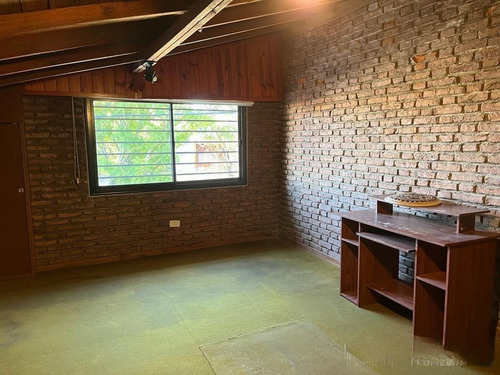 Venta Casa Con Jardín Y Cochera Apto Credito !!!!!
