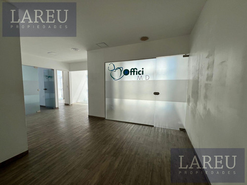 Oficina En Officia Pilar Life