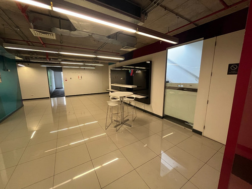Oficina O Local Comercial En Nueva Apoquindo
