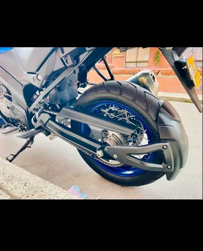 Suzuki Vstrom Dl650 Modelo 2024 Color Azul Negro