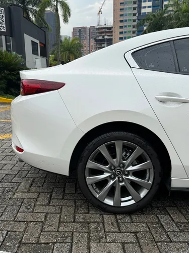 Mazda 3 2.0 Grand Touring At Hibrido Ligero - Mhev