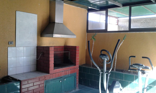 Vendo Casa Peuco, Frente Al Colegio Chuquicamata Uf 12.000-