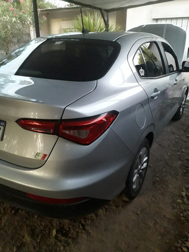 Imagen 15 de 16 de Fiat Cronos 2018 1.3 Gse Drive Pack Conectividad