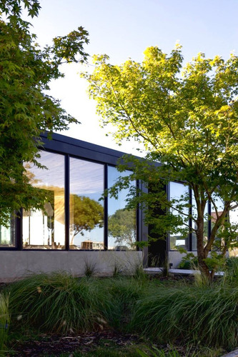 Casa En Alquiler En El Cantón, De Diseño Y Amoblada