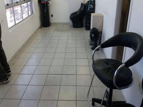 Imagem 11 de 13 de Sala Comercial Em Ótimo Estado Com Banheiro Na Vila São Jorge Em São Vicente E Está Em Otimo Estado Para Montar Seu Escritorio Ou Seu Consultório Ou Até Mesmo Um Comercio Com Uma Otima Localização Pr
