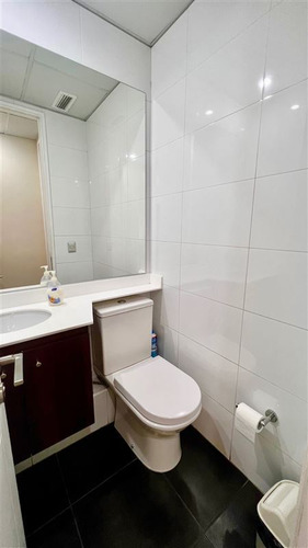 Imagen 19 de 21 de Oficina En Arriendo En Providencia