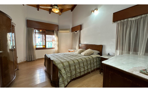 Vendo Casa Con Galpon Barrio Belgrano