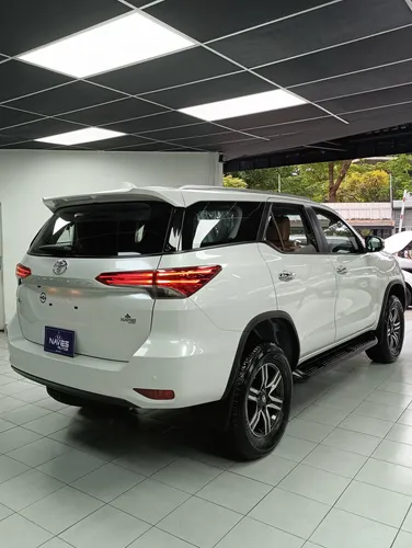 Toyota Fortuner Vxr