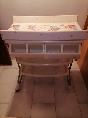 Imagen 3 de 5 de Bañera De Baño Y Cambiador Para Bebés A Excelente Precio