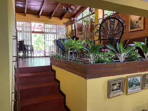 Casa En Venta El Cafetal 24-75