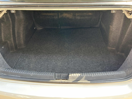 Volkswagen Jetta 2.5 Style Active 5vel B A Mt