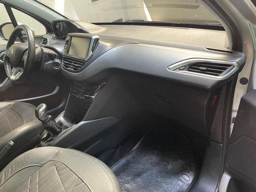 Peugeot 208 1.6 Feline Pack Cuir