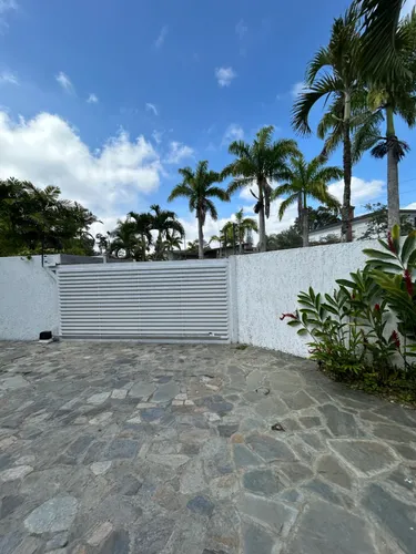 Casa En Lomas De La Lagunita