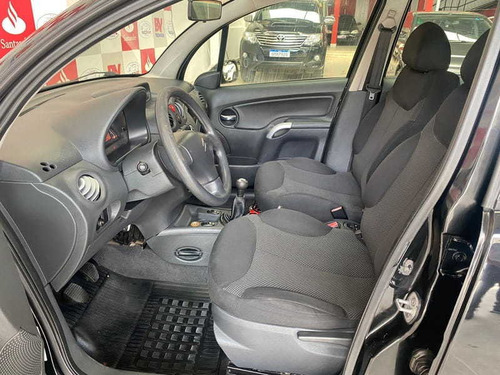 Imagem 9 de 12 de Citroen C3 Glx 1.4 8v Flex 4p 2011