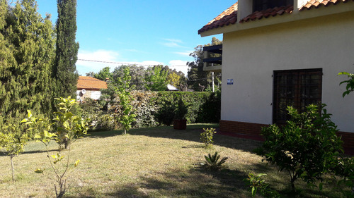 Casa Pu 2 Pisos Con Gran Barbacoa.