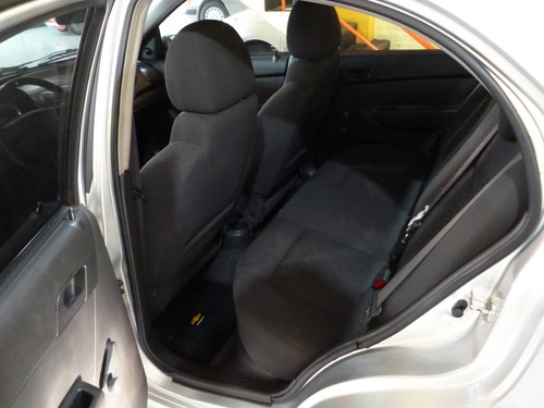 Imagen 10 de 14 de Chevrolet Aveo G3 Ls 2012