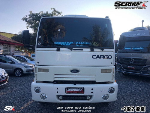 Imagem 2 de 12 de Ford Cargo 1317