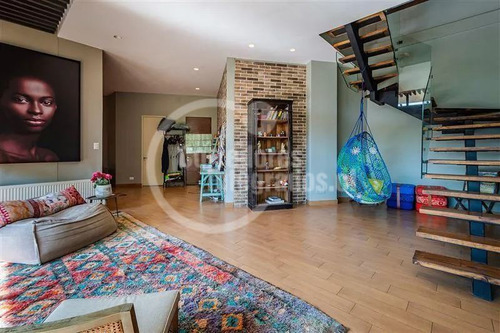 Espectacular Duplex En Vitacura ,magnificas Areas Verdes