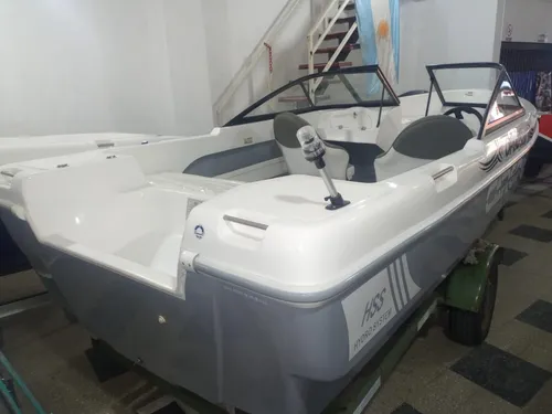 Lancha Cargo 520 Open Con Honda 40hp 4 Tiempos . Trakker