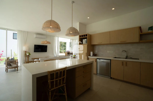 Venta De Casa En Barrio Privado Campo Brava - Ref : Pbi13587