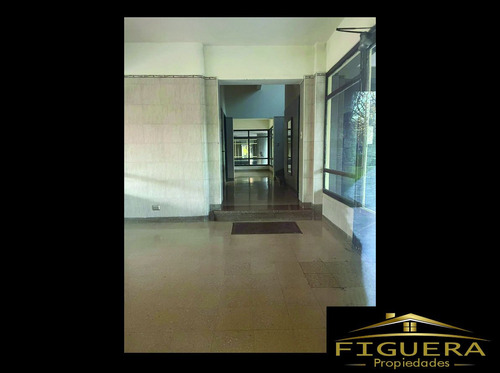 Venta De Departamento 4 Ambientes Con Jardin Comun